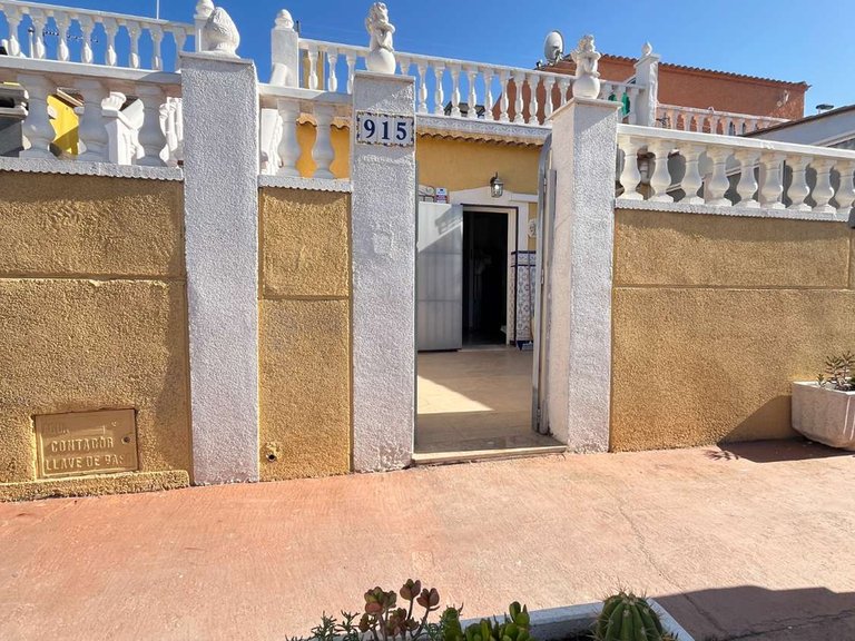 Villa for Sale in Torrevieja, Alicante 23