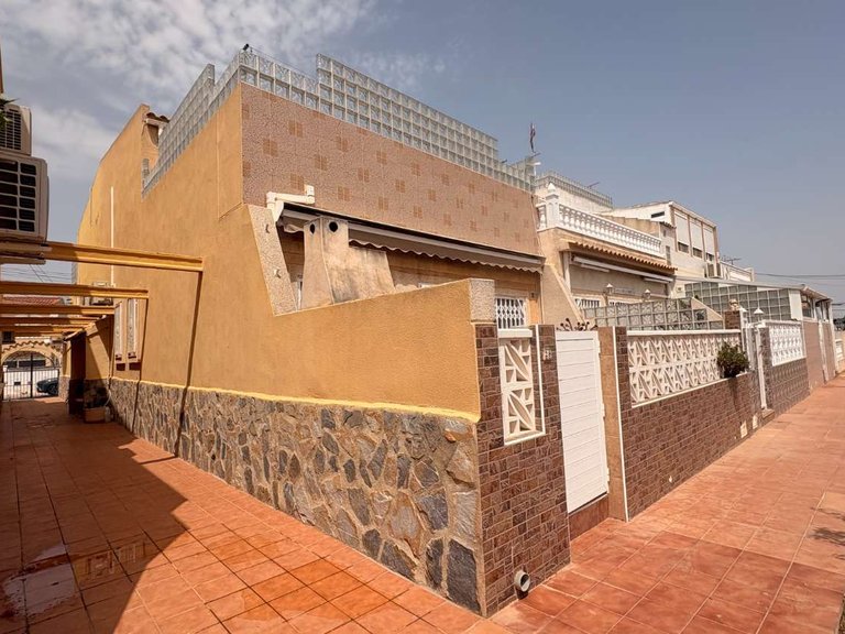 Villa for Sale in Orihuela, Alicante 2