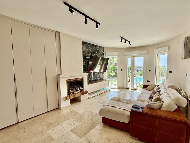 Villa for Sale in Costa Blanca Orihuela Costa, Alicante 25