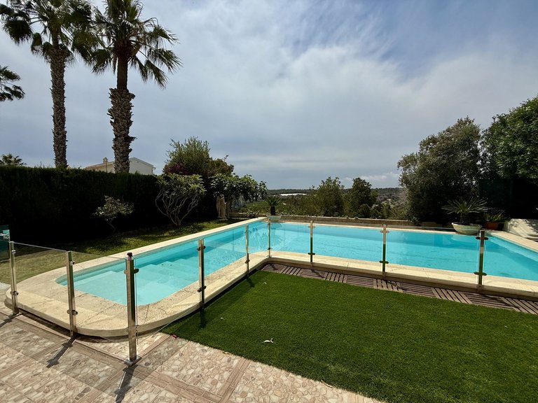 Villa for Sale in Costa Blanca Orihuela Costa, Alicante 37