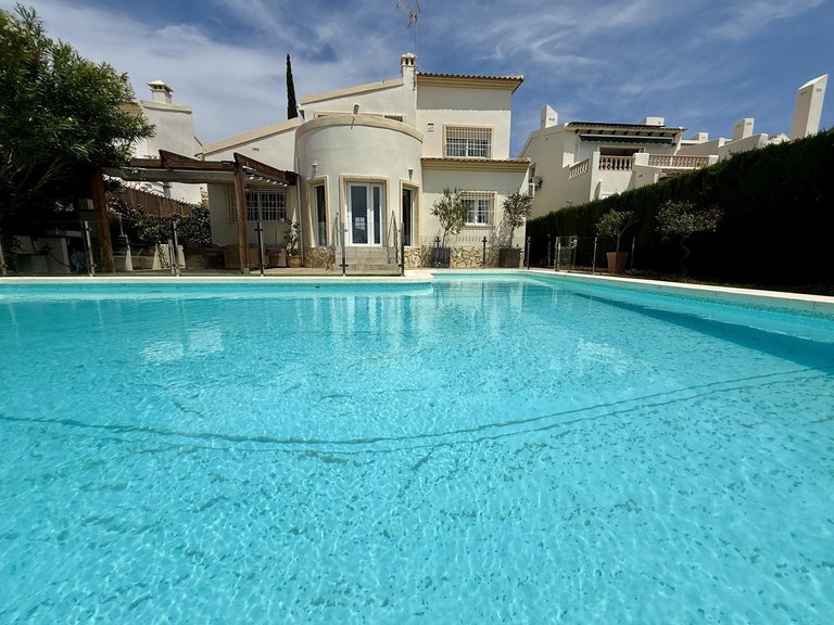 Villa for Sale in Costa Blanca Orihuela Costa, Alicante 32