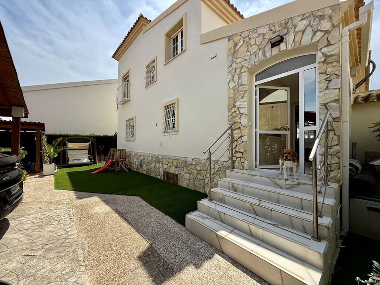 Villa for Sale in Costa Blanca Orihuela Costa, Alicante 12