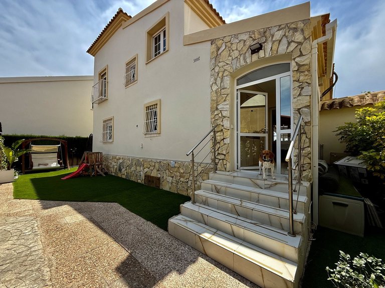 Villa for Sale in Costa Blanca Orihuela Costa, Alicante 9