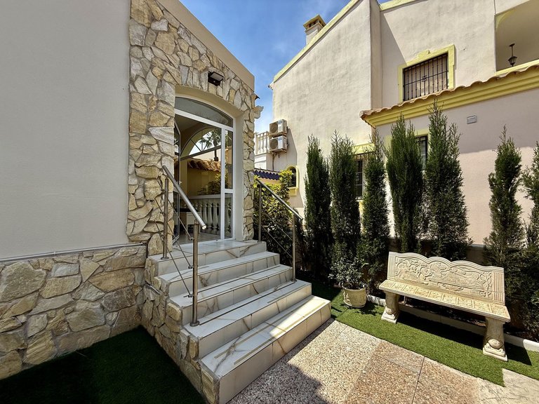 Villa for Sale in Costa Blanca Orihuela Costa, Alicante 38