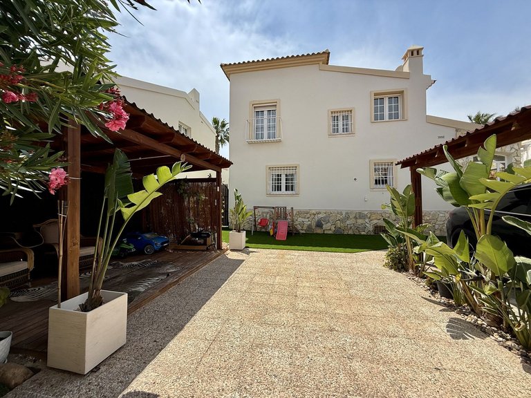 Villa for Sale in Costa Blanca Orihuela Costa, Alicante 36