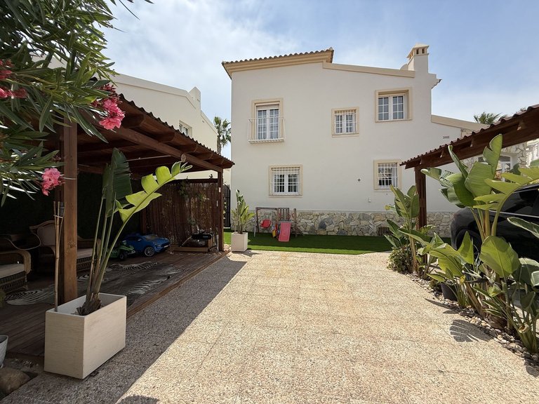 Villa for Sale in Costa Blanca Orihuela Costa, Alicante 10