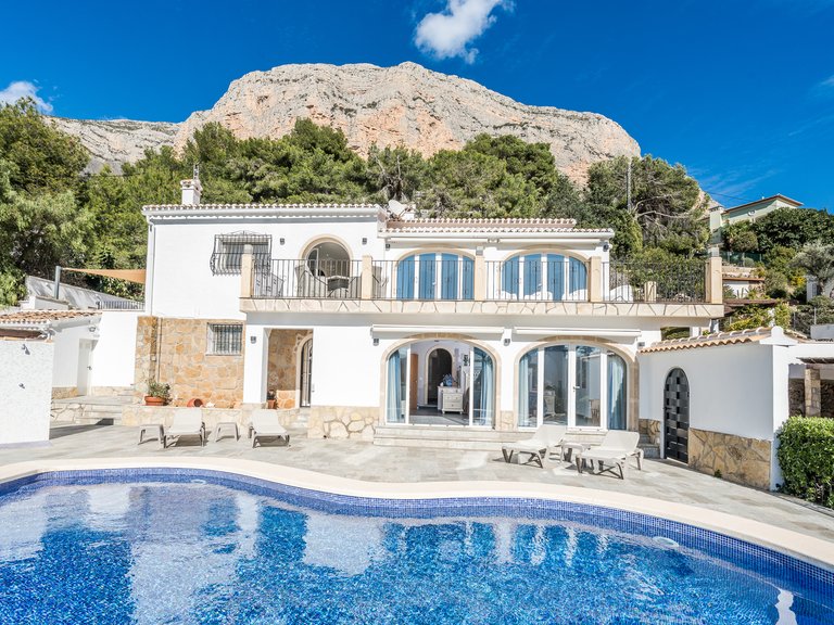 Villa for Sale in Costa Blanca Javea, Alicante 1