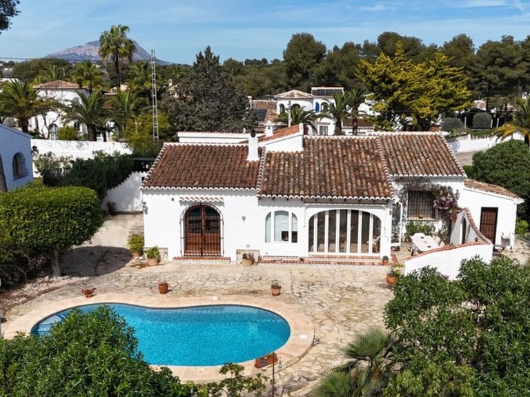 Villa for Sale in Costa Blanca Javea, Alicante 1