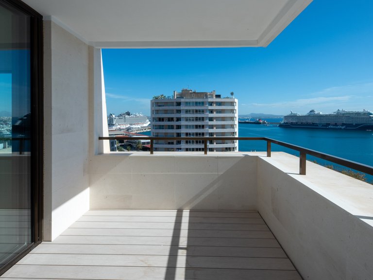Penthouse for Sale in Palma De Mallorca, Balearic Islands 3