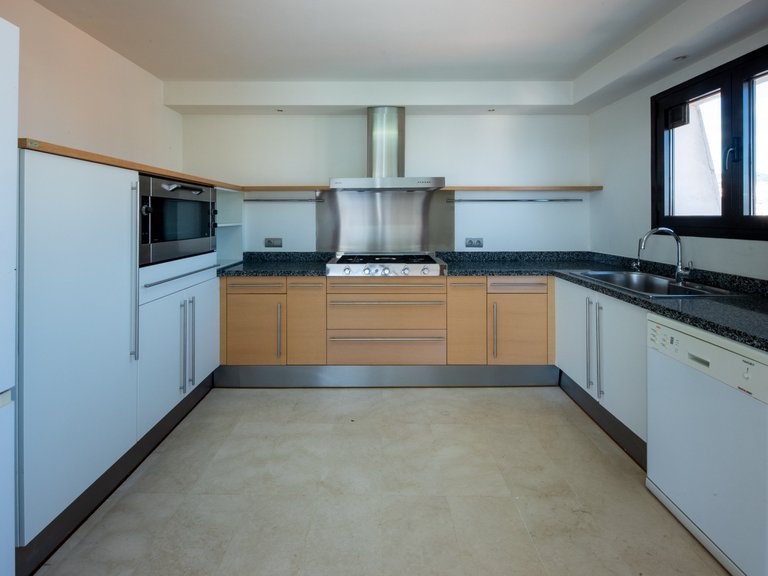 Penthouse for Sale in Palma De Mallorca, Balearic Islands 9