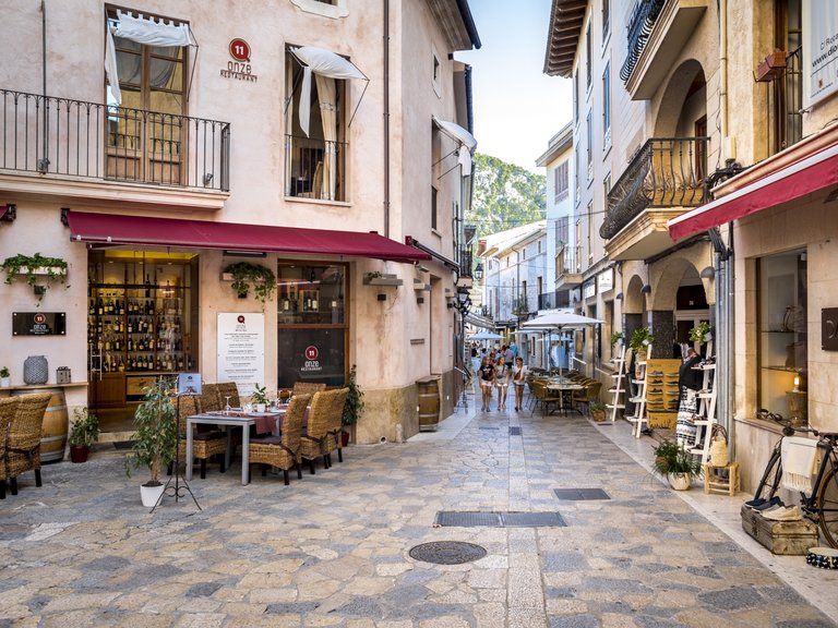 Town House for Sale in Pollensa, Balearic Islands 11