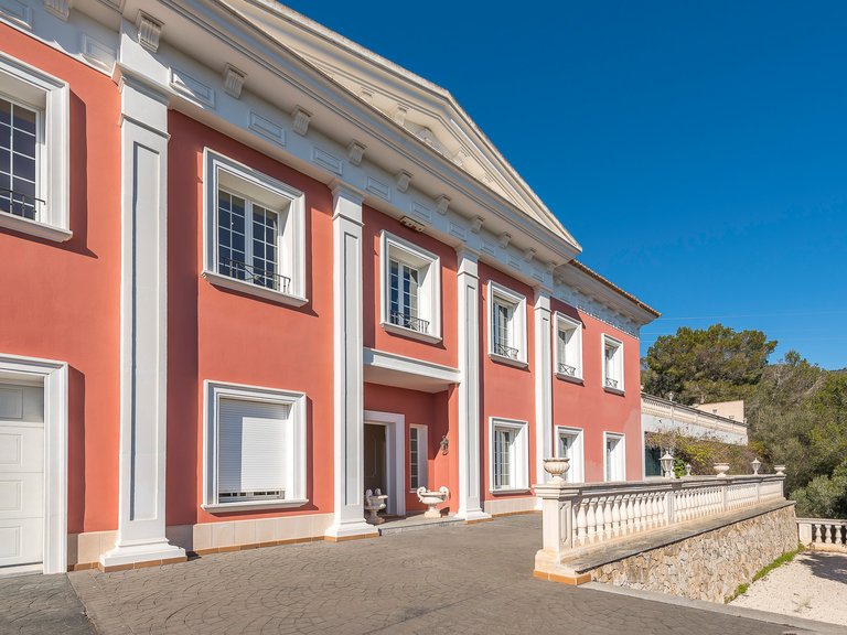 Villa for Rent in Bendinat, Balearic Islands 1