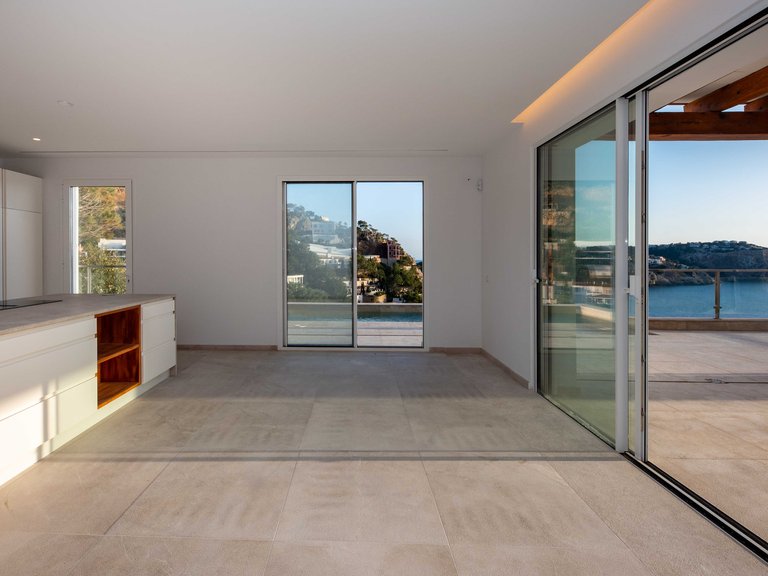 Villa for Sale in Puerto De Andratx, Balearic Islands 11