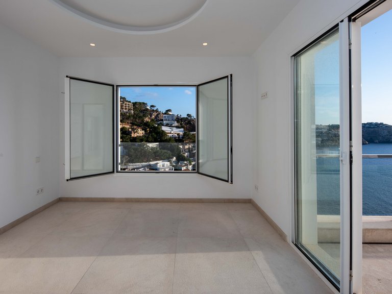 Villa for Sale in Puerto De Andratx, Balearic Islands 10