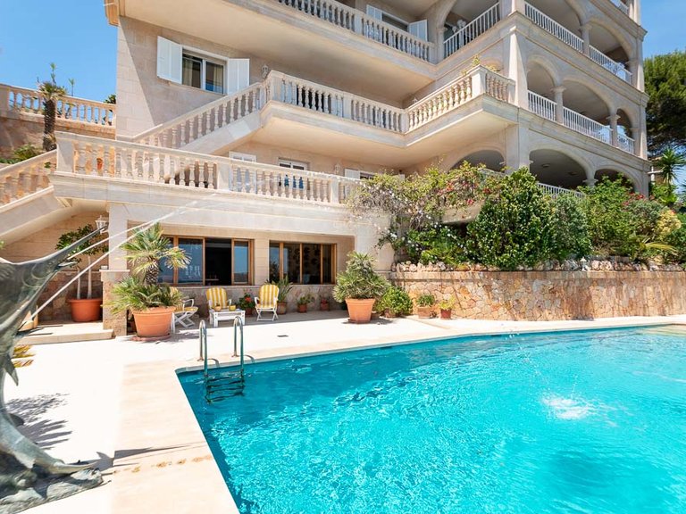 Villa for Sale in Cala Vinyas, Balearic Islands 2