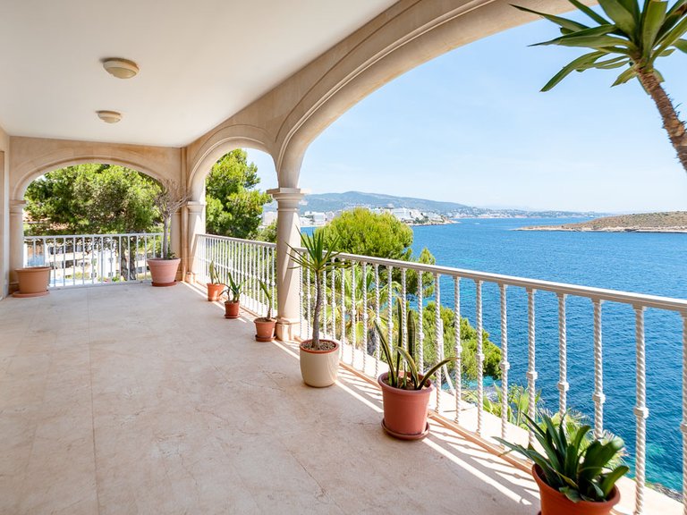 Villa for Sale in Cala Vinyas, Balearic Islands 4
