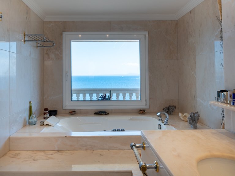 Villa for Sale in Cala Vinyas, Balearic Islands 46