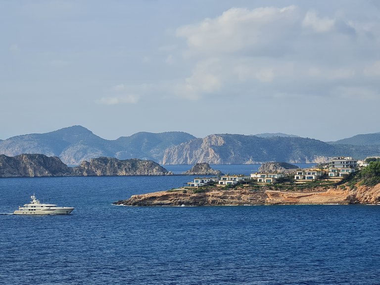 Villa for Sale in El Toro, Balearic Islands 3