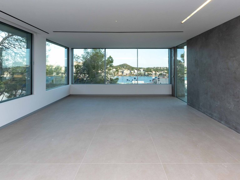 Villa for Sale in Santa Ponsa, Balearic Islands 7