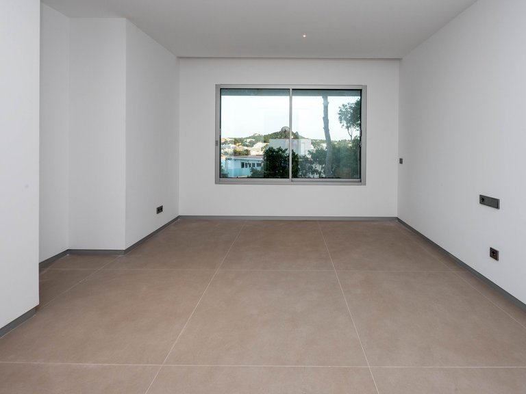 Villa for Sale in Santa Ponsa, Balearic Islands 10
