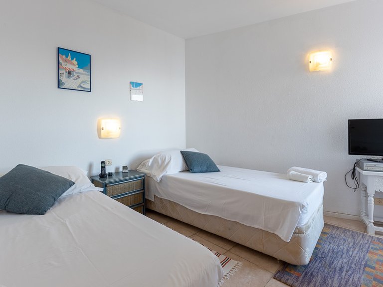 Apartment for Rent in Illetes, Balearic Islands 9