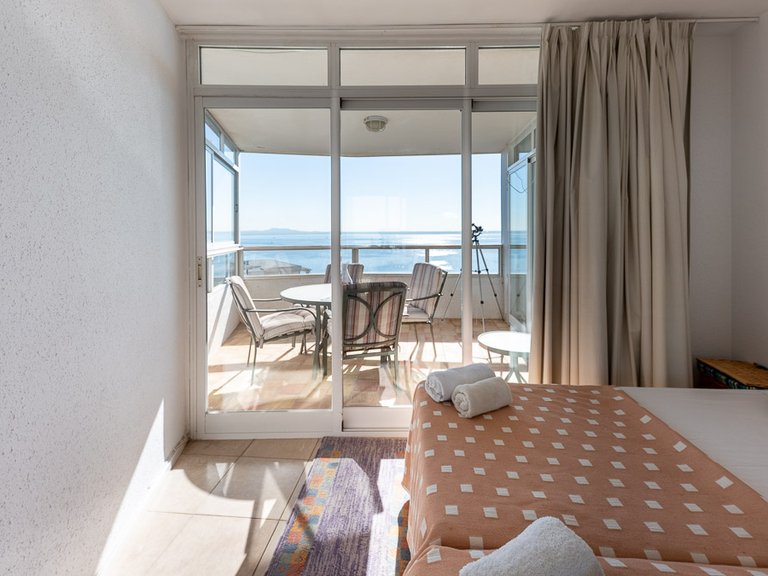Apartment for Rent in Illetes, Balearic Islands 11