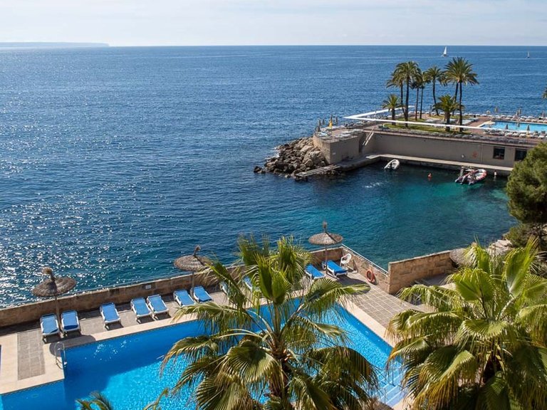 Apartment for Rent in Illetes, Balearic Islands 13