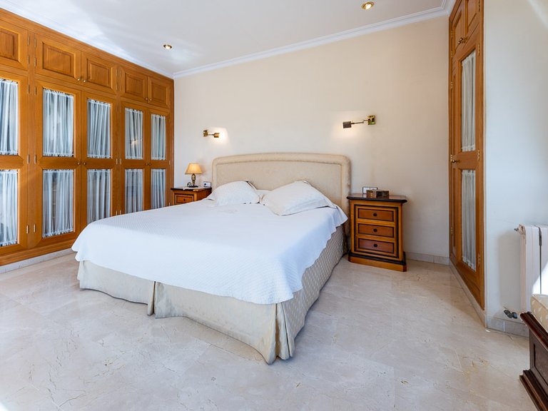 Villa for Sale in Palma De Mallorca, Balearic Islands 14