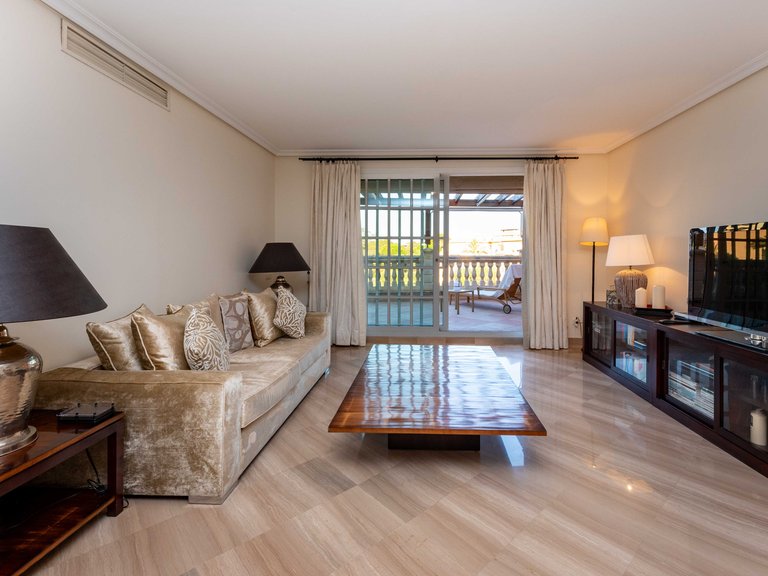 Apartment for Rent in Mardavall, Balearic Islands 7