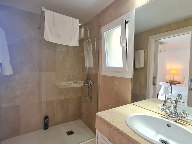 Apartment for Rent in Illetes, Balearic Islands 13