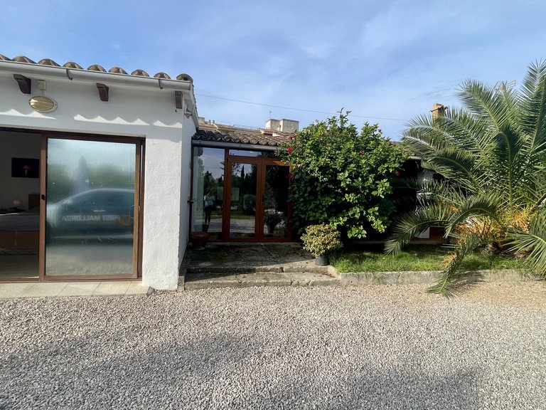 Villa for Sale in Establiments, Balearic Islands 2
