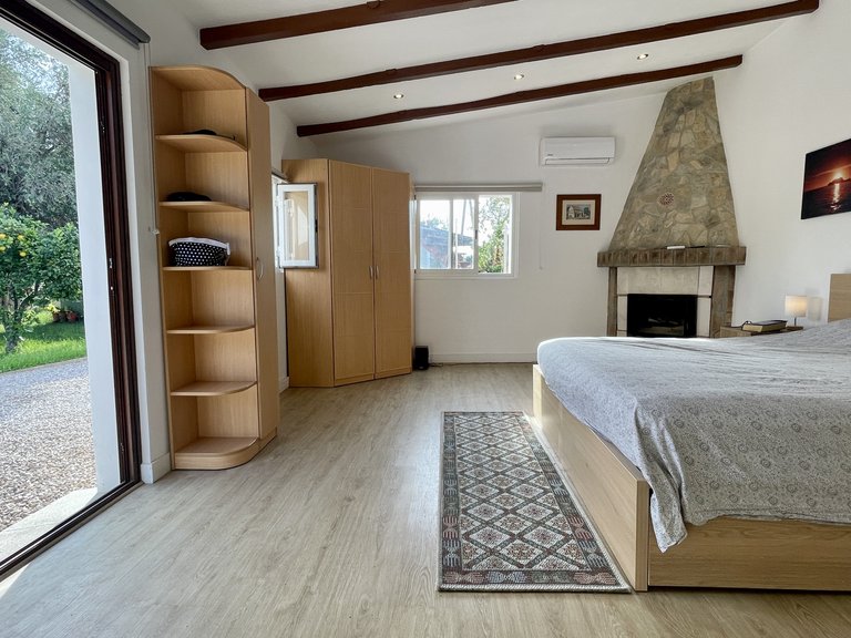 Villa for Sale in Establiments, Balearic Islands 14