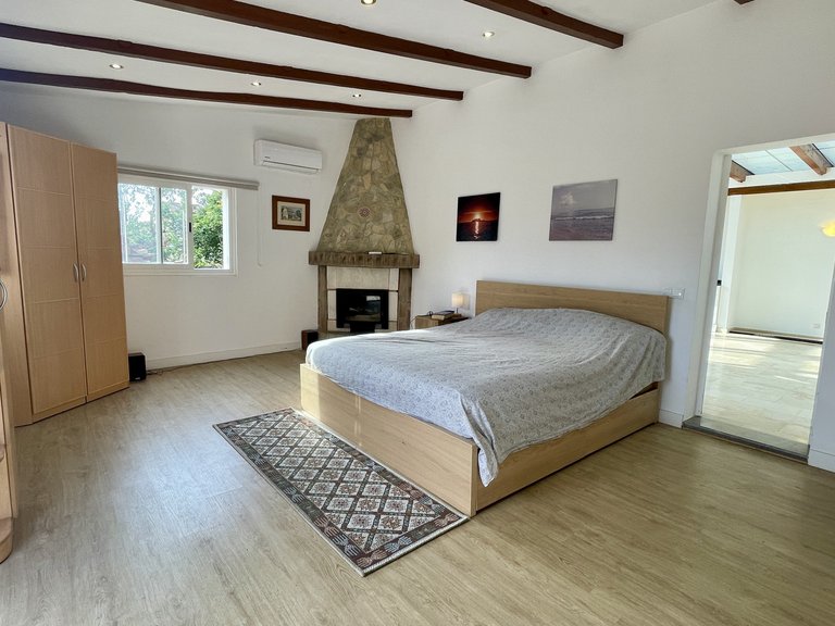 Villa for Sale in Establiments, Balearic Islands 11