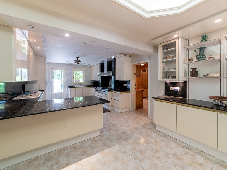 Villa for Sale in Gènova, Balearic Islands 52