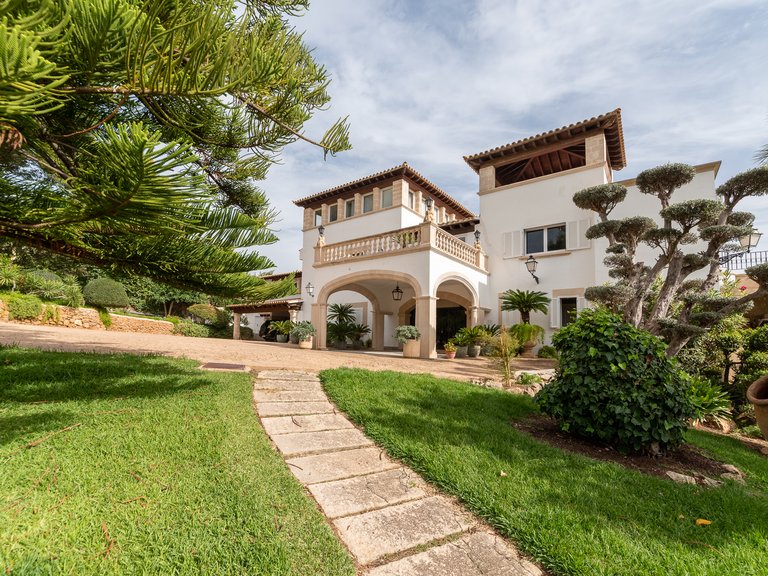 Villa for Sale in Gènova, Balearic Islands 61