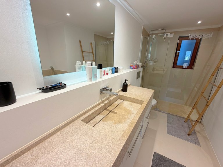 Villa for Sale in Camp De Mar, Balearic Islands 9