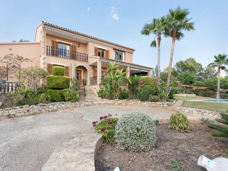 Villa for Sale in Puntiró, Balearic Islands 5