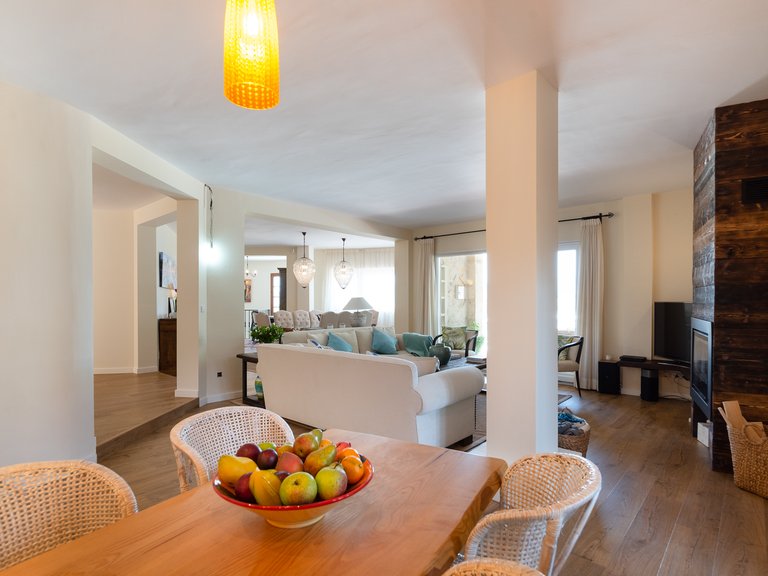 Villa for Sale in Santa Ponsa, Balearic Islands 8