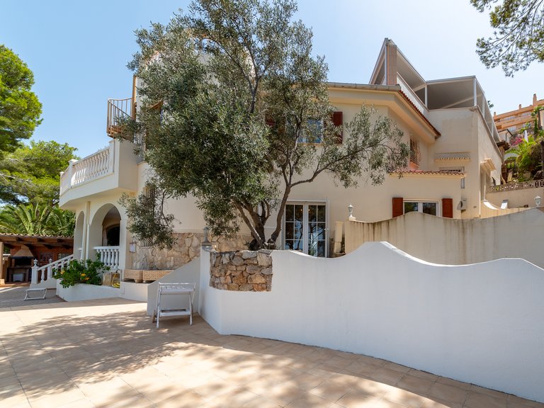 Villa for Sale in Santa Ponsa, Balearic Islands 13