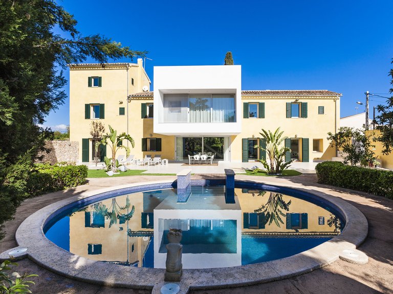 Villa for Sale in Palma De Mallorca, Balearic Islands 2