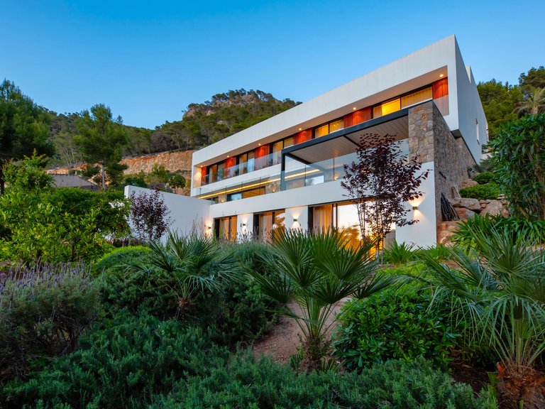 Villa for Sale in Puerto De Andratx, Balearic Islands 34