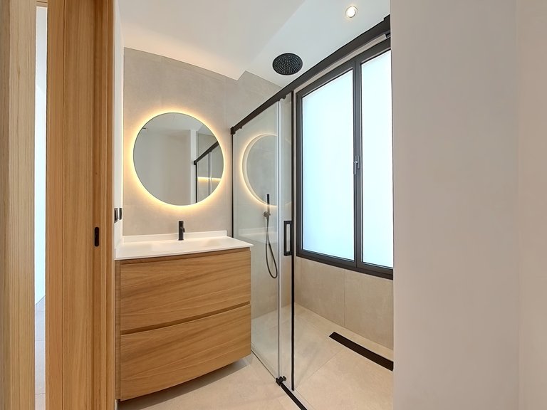 Apartment for Sale in El Terreno, Balearic Islands 10