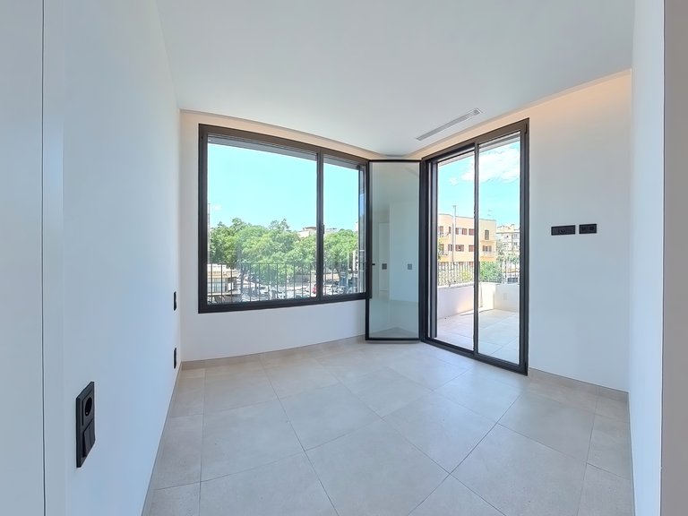 Apartment for Sale in El Terreno, Balearic Islands 9