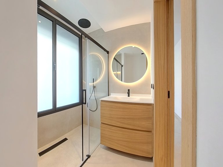 Apartment for Sale in El Terreno, Balearic Islands 11