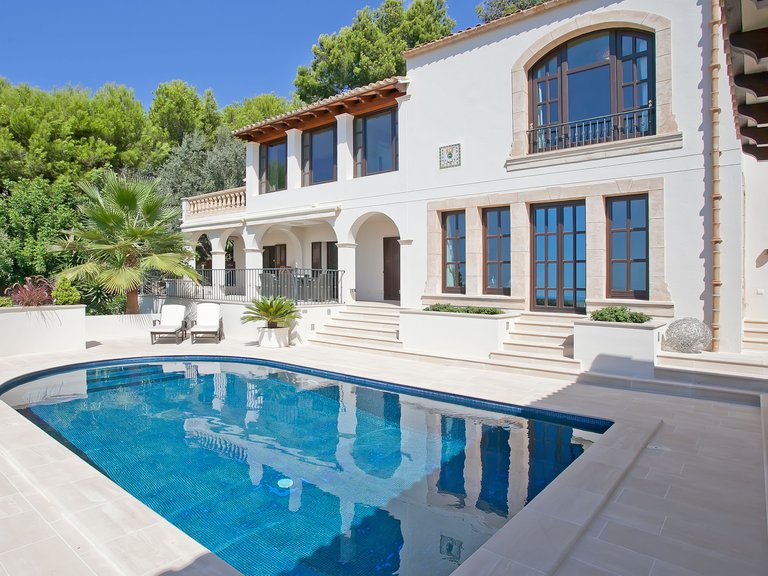 Villa for Sale in Bendinat, Balearic Islands 1