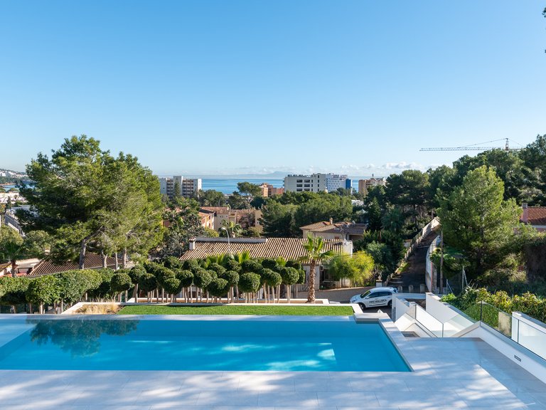 Villa for Sale in Palmanova, Balearic Islands 27