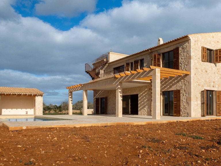 Country House for Sale in Ses Salines, Balearic Islands 4