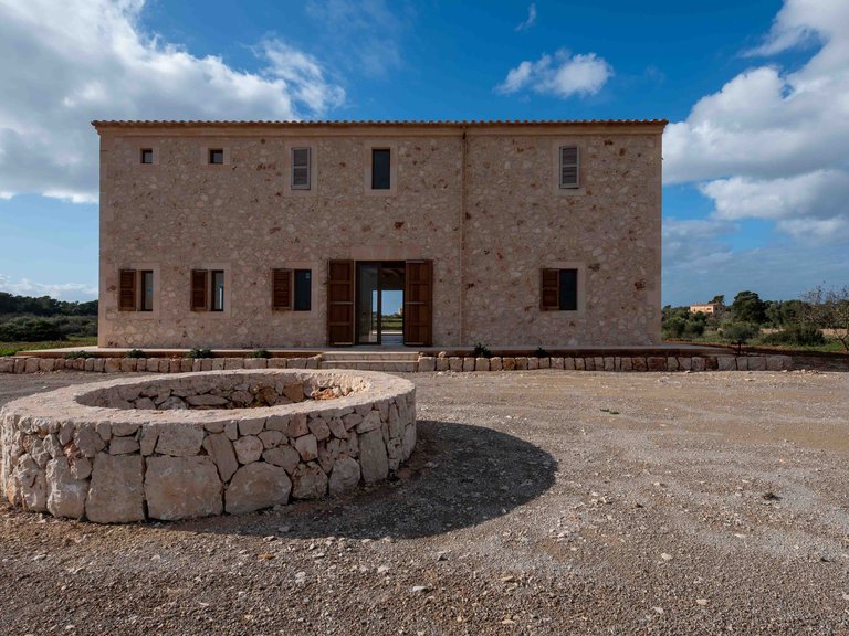 Country House for Sale in Ses Salines, Balearic Islands 5