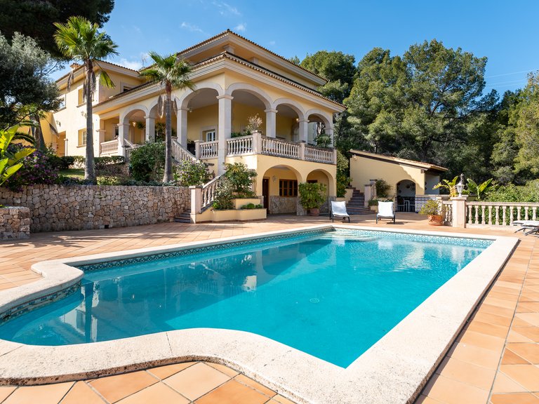 Villa for Sale in Bendinat, Balearic Islands 1