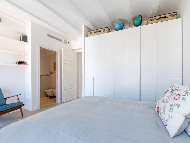 Villa for Sale in Molinar & Portixol, Balearic Islands 26